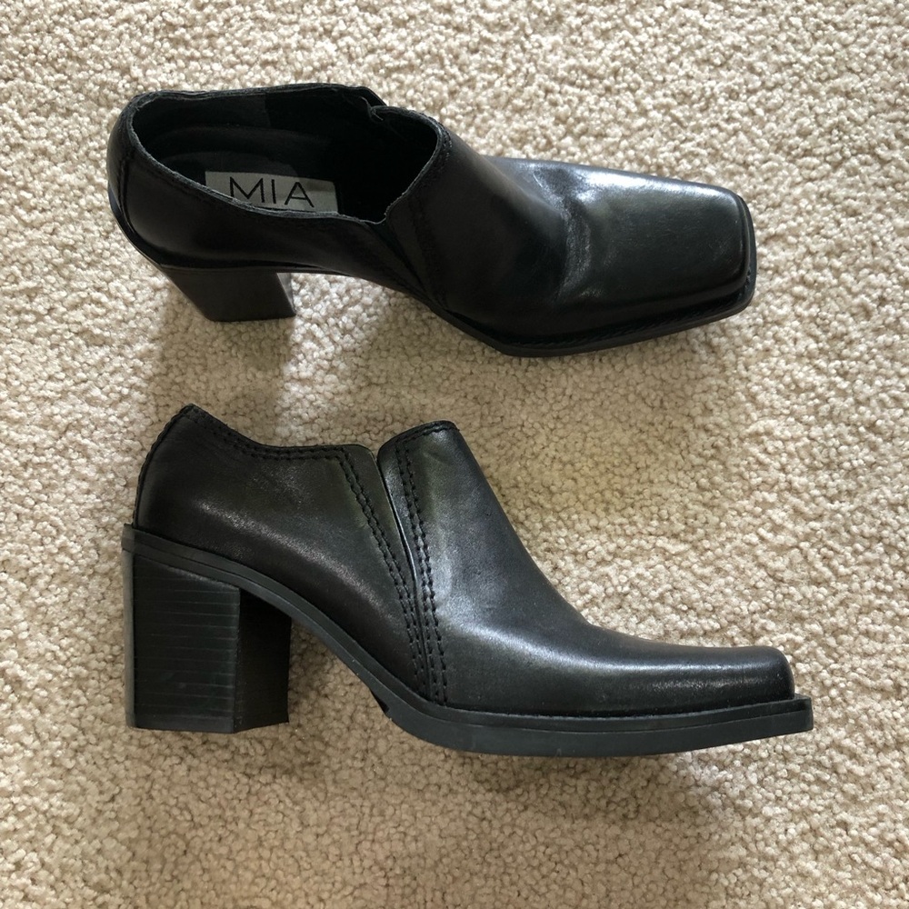 MIA Vintage 90s Square Toe Chunky Heel Booties, Black Leather • 7.5 - Picture 3 of 6